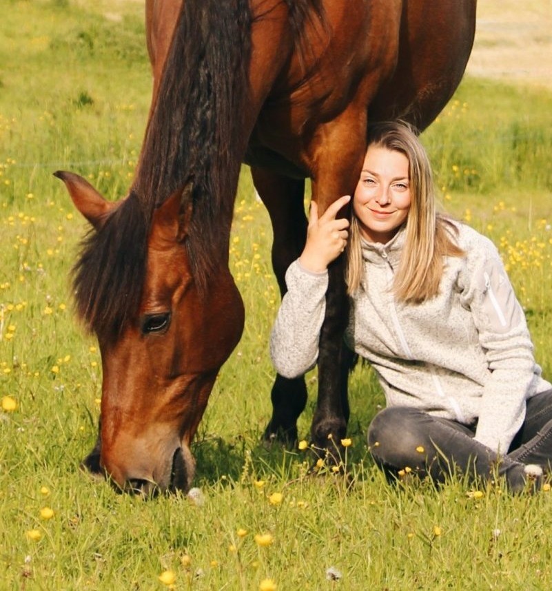 Lisa Jähnert, Pferdephysiotherapeutin